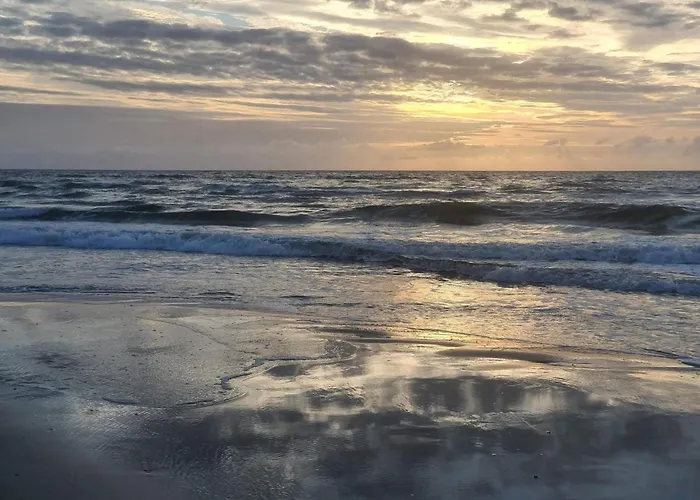 12 Person In Pandrup-by Traum *